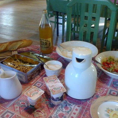PETIT DEJEUNER EN CHAMBRES D-OTHE DANS L-AUBE (2)